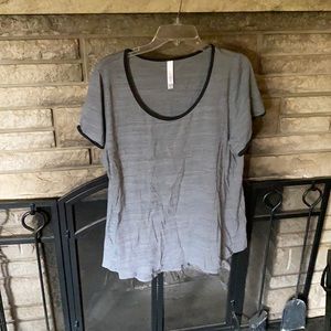 LuLaRoe top